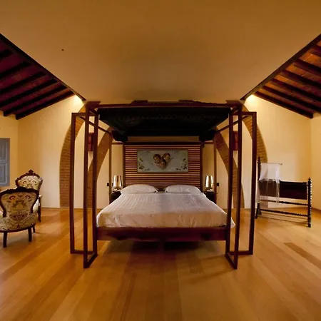 Cascina Farisengo Kır Evi
